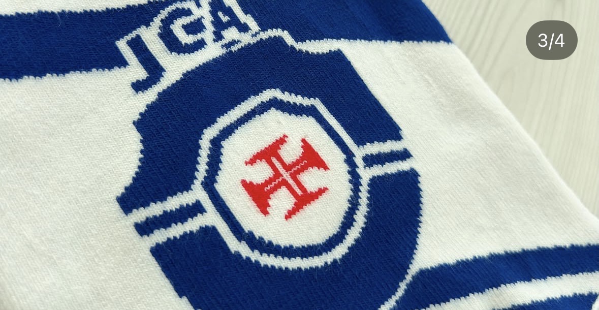 Cachecol Oficial JCA — detalhe 2